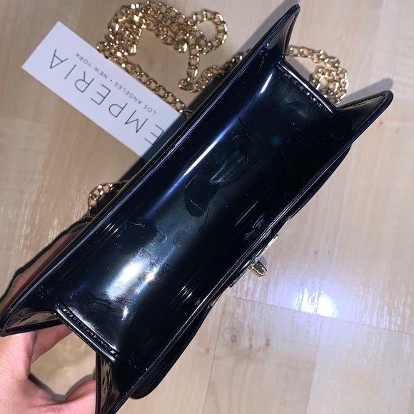 EMPERIA QUILTED JELLY Shiny Black w/ Gold Chain - Picture 6 of 7